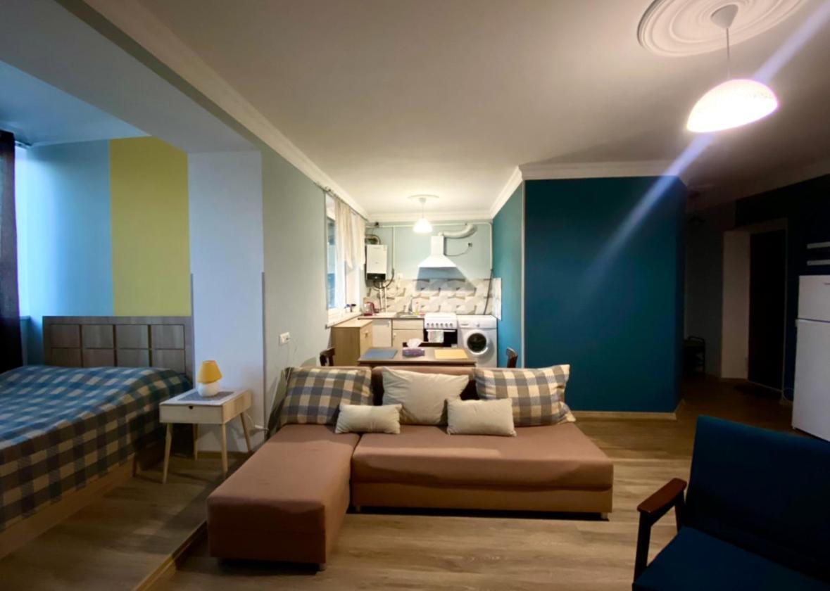 Design Studio In 久姆里 外观 照片